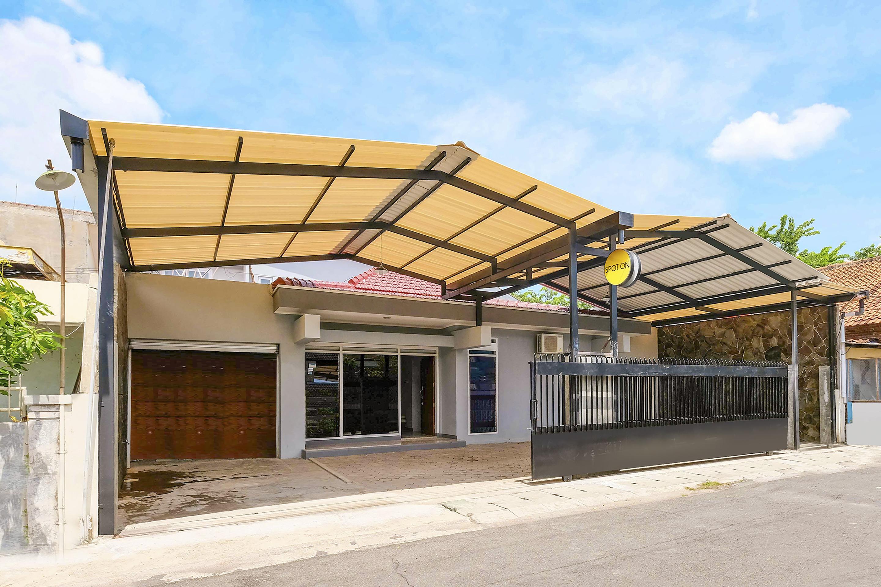 Spot On 2281 Omajo Hotel Semarang Ngoại thất bức ảnh