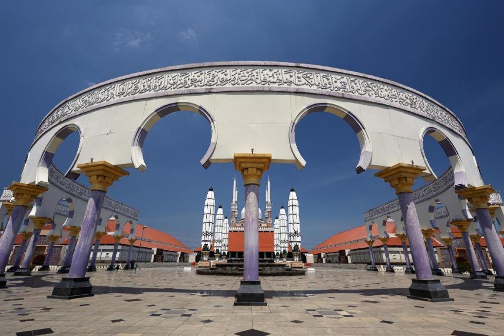 Spot On 2281 Omajo Hotel Semarang Ngoại thất bức ảnh