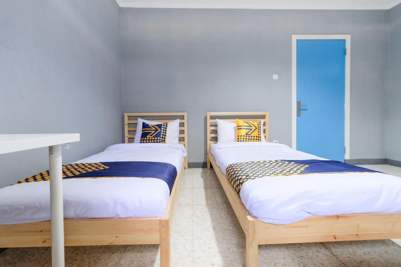 Spot On 2281 Omajo Hotel Semarang Ngoại thất bức ảnh