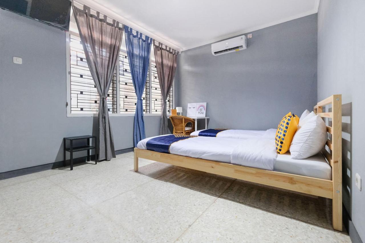 Spot On 2281 Omajo Hotel Semarang Ngoại thất bức ảnh